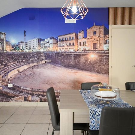"Il Vecchio Salone" Appartamento In Pieno Centro Con Garage Privato Lecce Kültér fotó