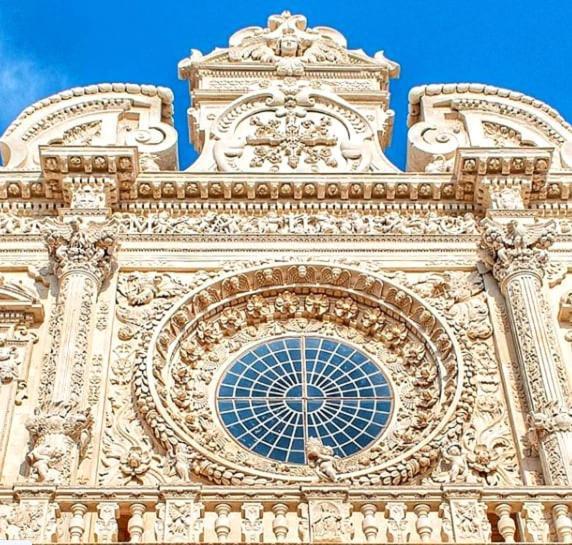 "Il Vecchio Salone" Appartamento In Pieno Centro Con Garage Privato Lecce Kültér fotó