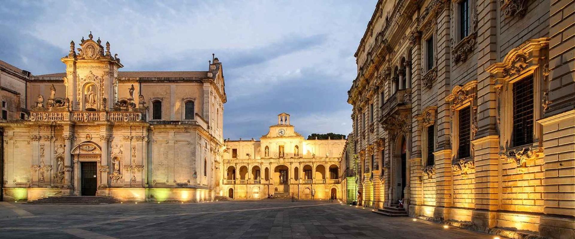 "Il Vecchio Salone" Appartamento In Pieno Centro Con Garage Privato Lecce Kültér fotó