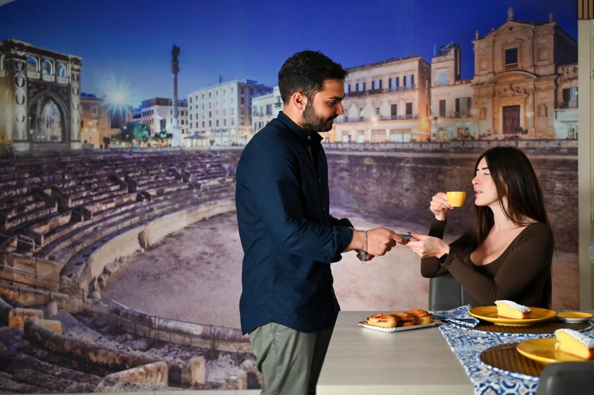 "Il Vecchio Salone" Appartamento In Pieno Centro Con Garage Privato Lecce Kültér fotó