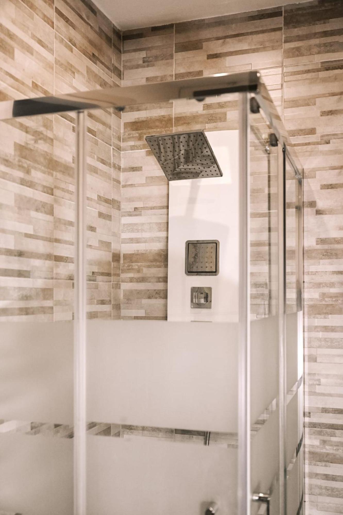 "Il Vecchio Salone" Appartamento In Pieno Centro Con Garage Privato Lecce Kültér fotó
